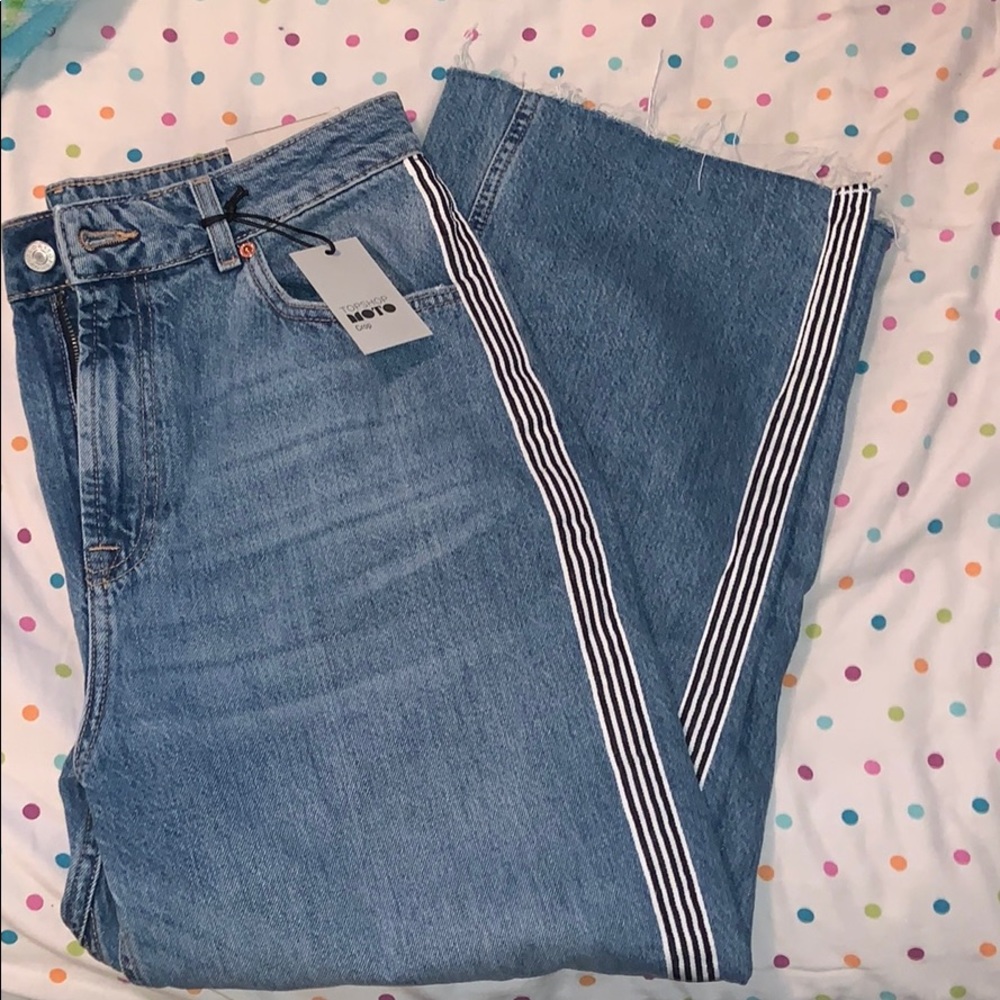 Modern Crop Jeans